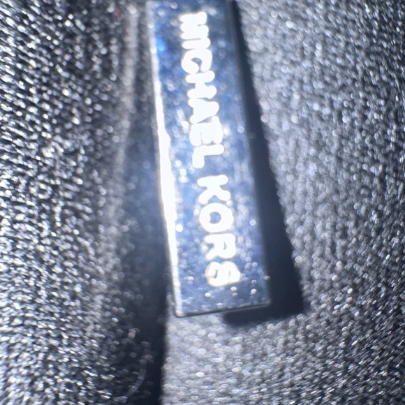 Michael Kors Elegant Black Leather Pencil Skirt - Picture 6 of 8